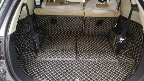 Thảm lót cốp ô tô Mitsubishi Outlander giá tại xưởng, rẻ nhất Hà Nội, TPHCM